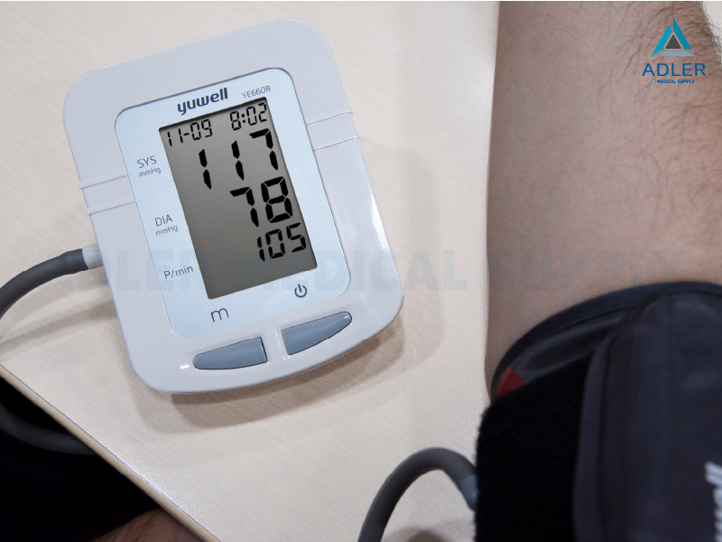 เครื่องวัดความดันโลหิตดิจิตอล Yuwell รุ่น YE660B เครื่องวัดความดันโลหิตดิจิตอล Yuwell รุ่น YE660B