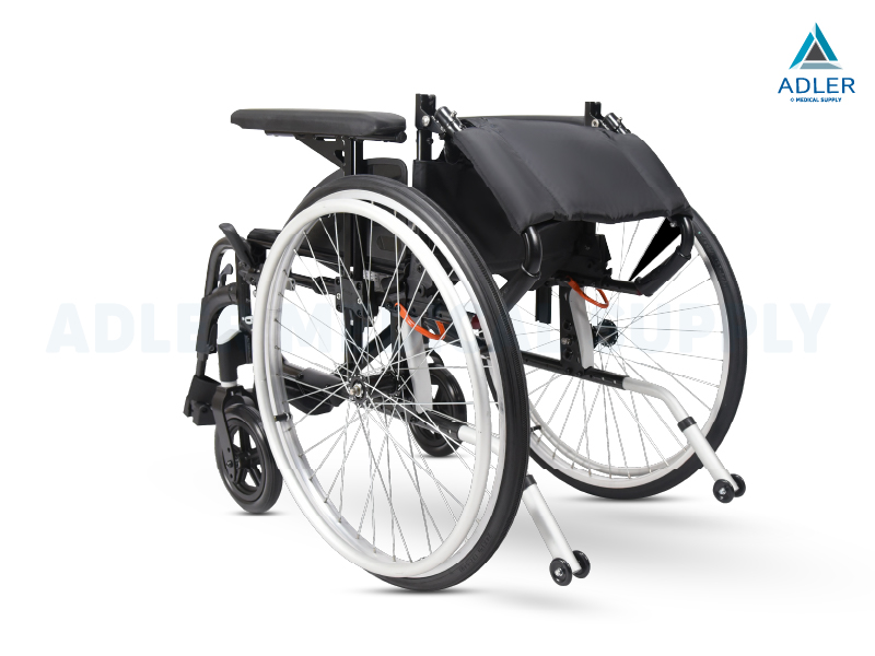 รถเข็นผู้สูงอายุ Invacare รุ่น Action 2 NG ล้อใหญ่ 48 Cont Thai (Manual Wheelchair)