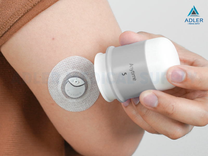 เครื่องตรวจน้ำตาลในเลือดแบบต่อเนื่อง CGM Yuwell Anytime 5 สีเทา